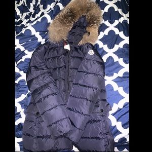 Moncler jacket with fur hood. Navy blue. Size 3